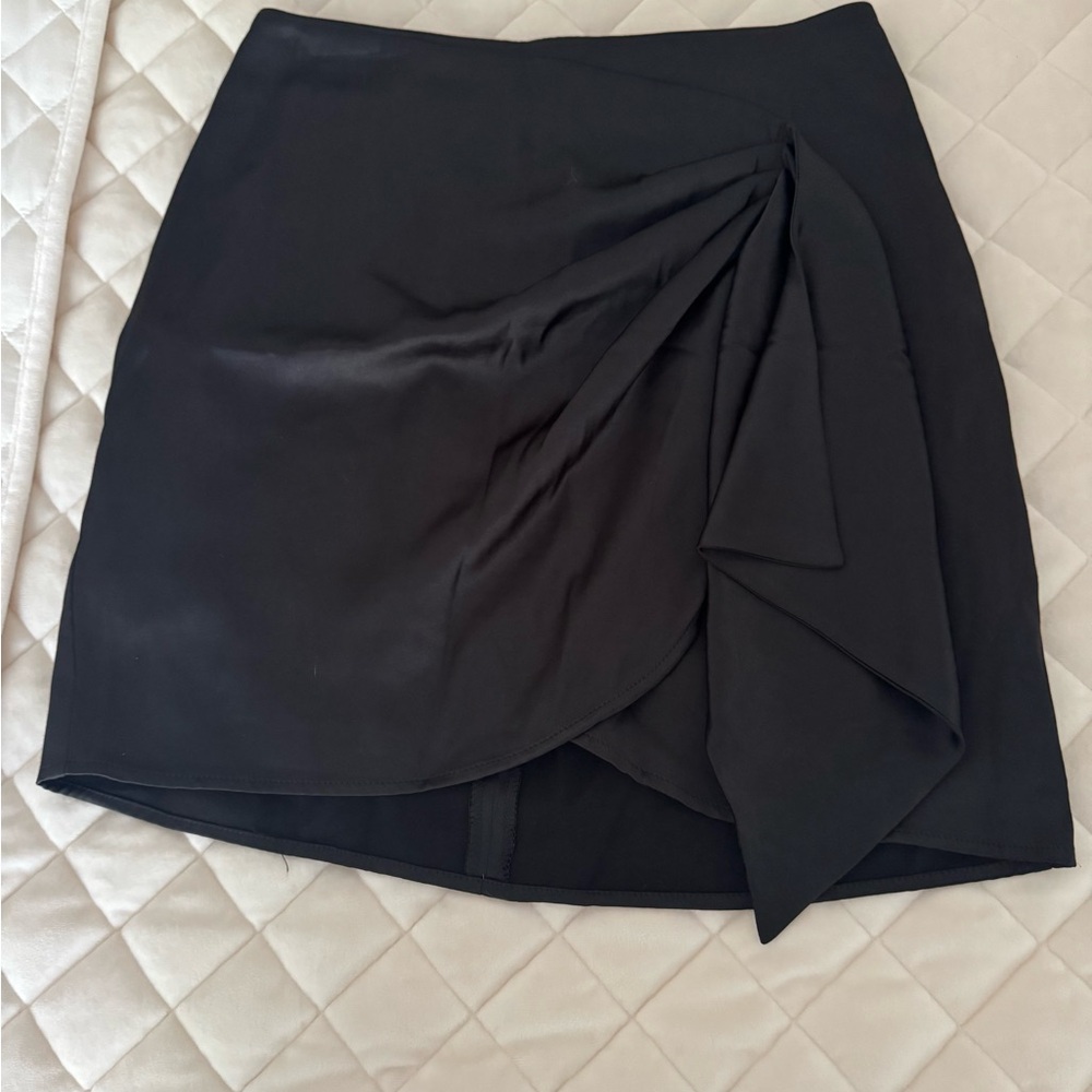 Elegant Black Women's Skirt